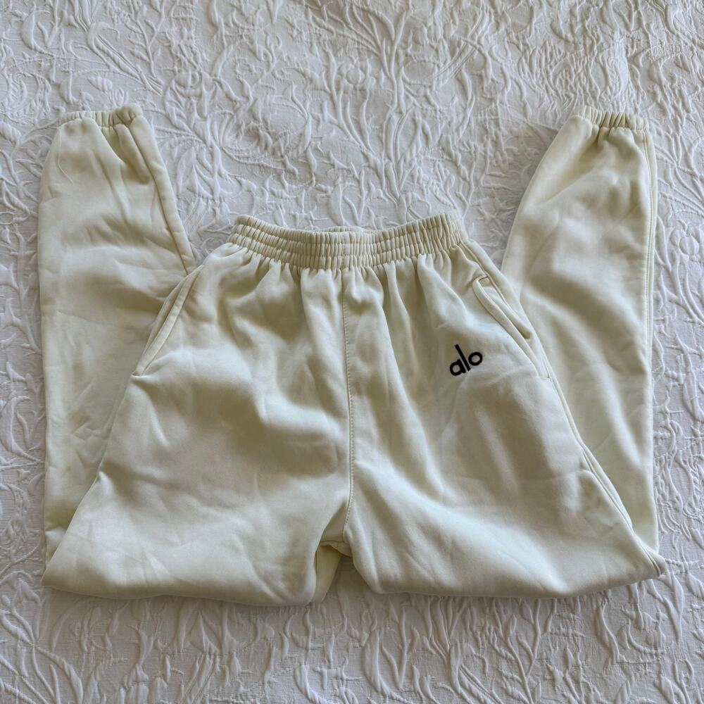 Alo White Fleece Sweatpants Embroidered Logo Elastic Waist One Size